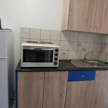 Patronis Apartment Amoudi